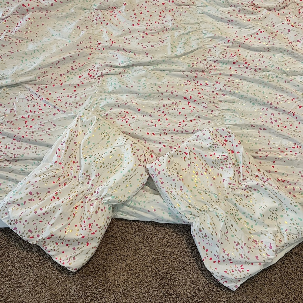 Comforter and 2 pillow cases PILLOWFORT